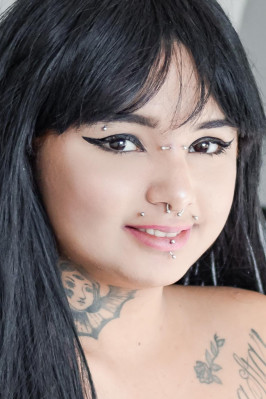 Annie Clementine from ANALVIDS